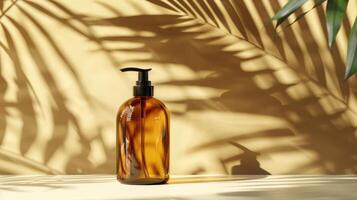 ai generato Annunci per un' mite detergente shampoo con un' Marrone pompa bottiglia e ombre di palma le foglie foto