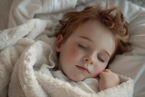 ai generato sereno bambino piccolo addormentato pacificamente nel un' morbido bianca a maglia coperta foto