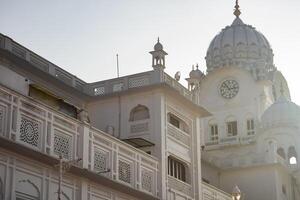 Visualizza di dettagli di architettura dentro d'oro tempio - armandir sahib nel amritsar, punjab, India, famoso indiano sikh punto di riferimento, d'oro tempio, il principale santuario di sikh nel amritsar, India foto