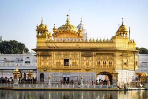 bellissimo Visualizza di d'oro tempio - armandir sahib nel amritsar, punjab, India, famoso indiano sikh punto di riferimento, d'oro tempio, il principale santuario di sikh nel amritsar, India foto