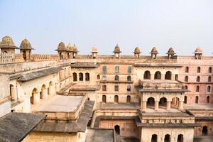 bellissimo Visualizza di orchha palazzo forte, raja Mahal e chaturbhuj tempio a partire dal jahangir mahal, orcha, madhya pradesh, jahangir Mahal - orchha forte nel orcha, madhya pradesh, indiano archeologico siti foto