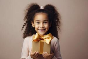 ai generato un' affascinante giovane ragazza con bianca regalo scatola e oro arco per La madre di giorno o compleanno foto