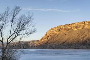 arenaria scogliera a tramonto nel ai piedi di roccioso montagna nel settentrionale Colorado vicino forte collins foto