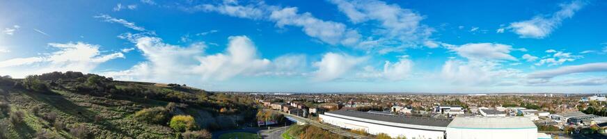 aereo ultra largo panoramico Visualizza di luton e Dunstabile cittadina di Inghilterra UK. novembre 13, 2023 foto