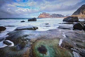 spiaggia di fiordo nel Norvegia foto