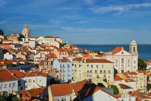 Visualizza di Lisbona a partire dal miradouro de Santa lucia punto di vista. Lisbona, Portogallo foto