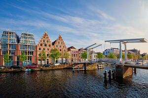 gravestenenbrug ponte nel haarlem, Olanda foto