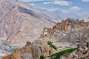 dhankar gompa buddista monastero nel Himalaya foto