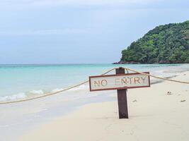 panoramico Visualizza paesaggio di il mare nel Phuket, Tailandia. spazio per testo foto