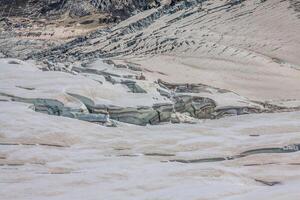 mer de glace mare di ghiaccio è un' ghiacciaio collocato su il mont blanc massiccio, nel il Alpi Francia. foto