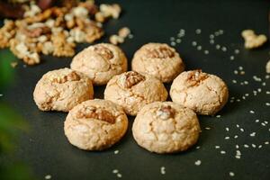 un' mucchio di biscotti su un' tavolo foto