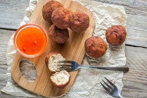 pollo Polpette con speziato tailandese salsa foto