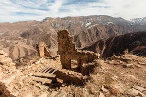 vecchia città abbandonata di gamsutl repubblica del daghestan, russia