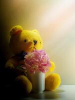 vicino su orso e rosa ortensia fiore foto