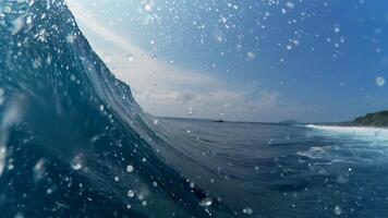 nusa Penida, Bali, Indonesia, 2024 - esplorando kelingking spiaggia con sbalorditivo scenario foto