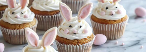 ai generato Pasqua coniglietto cupcakes concetto decorato con bianca glassa e leggero rosa orecchie. foto