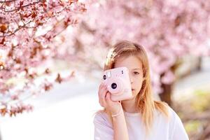 sakura o ciliegia fiorire nel primavera stagione con pieno fioritura rosa fiore viaggio concep foto