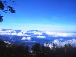 montagna paesaggio di cielo foto