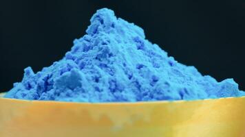blu colore polvere per holi Festival foto
