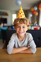 ai generato gioioso ragazzo indossare festa cappello, festeggiare festivo compleanno con ampio copia spazio. verticale foto