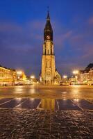 maiolica di delft mercato piazza markt nel il sera. delft, Olanda foto