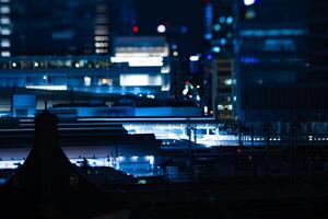 un' notte miniatura paesaggio urbano nel davanti di tokyo stazione TiltShift foto