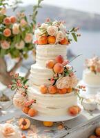 ai generato un' torta con floreale e pesca decorazioni è visualizzato su un' tavolo foto