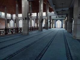 il atmosfera di il moschea è silenzioso foto