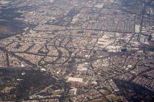 paesaggio di vista aerea di Città del Messico dall'aeroplano foto