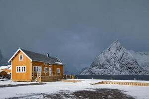 Sakrisoy pesca villaggio su lofoten isole, Norvegia foto