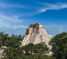 Maya piramide piramide di il mago, adivino nel uxmal, messicano foto
