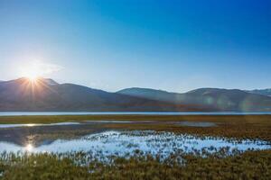 Alba a tso morir. ladakh, India foto