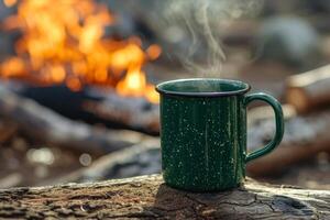 ai generato tazza di caldo tè su un' fuoco di bivacco nel il foresta. foto