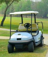 golf cart su un campo da golf foto