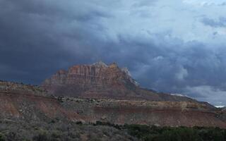 Sion canyon tempeste foto