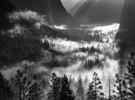 Yosemite valle nebbia foto