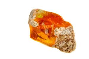 macro opale minerale pietra nel roccia su bianca sfondo foto