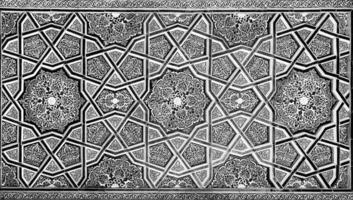 geometrico tradizionale islamico ornamento. frammento di un' ceramica mosaico. nero e bianca. foto