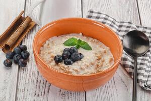 avena porridge con mirtillo foto