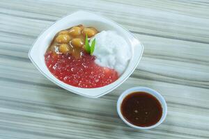 bubur somma mutiara o rosso perla Multi cereale porridge foto