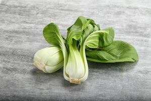 asiatico cucina fresco crudo insalata pak choi foto