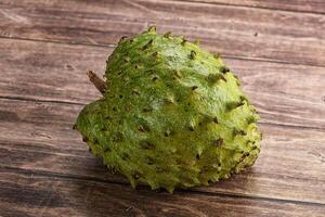 dolce maturo succoso esotico soursop foto