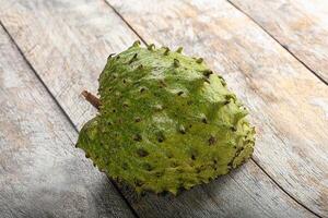 dolce maturo succoso esotico soursop foto