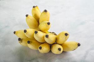 piccolo dolce maturo Banana mucchio foto