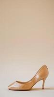 elegante beige alto tacco scarpa foto