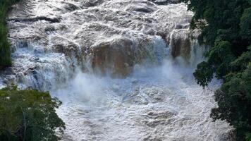 cascata su il apore fiume foto