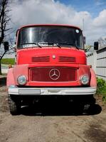 Minsk, bielorussia, aprile 18, 2024 - davanti Visualizza mercedes-benz l 1113 foto