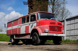 Minsk, bielorussia, aprile 18, 2024 - mercedes-benz l 1113 fuoco camion foto