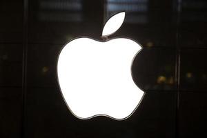 new york, usa, 26 agosto 2017 - dettaglio dal negozio di mele a new york, usa. apple è una multinazionale americana fondata nel 1976 a cupertino, california. foto