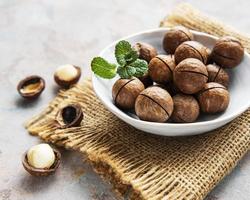 noci di macadamia biologiche foto